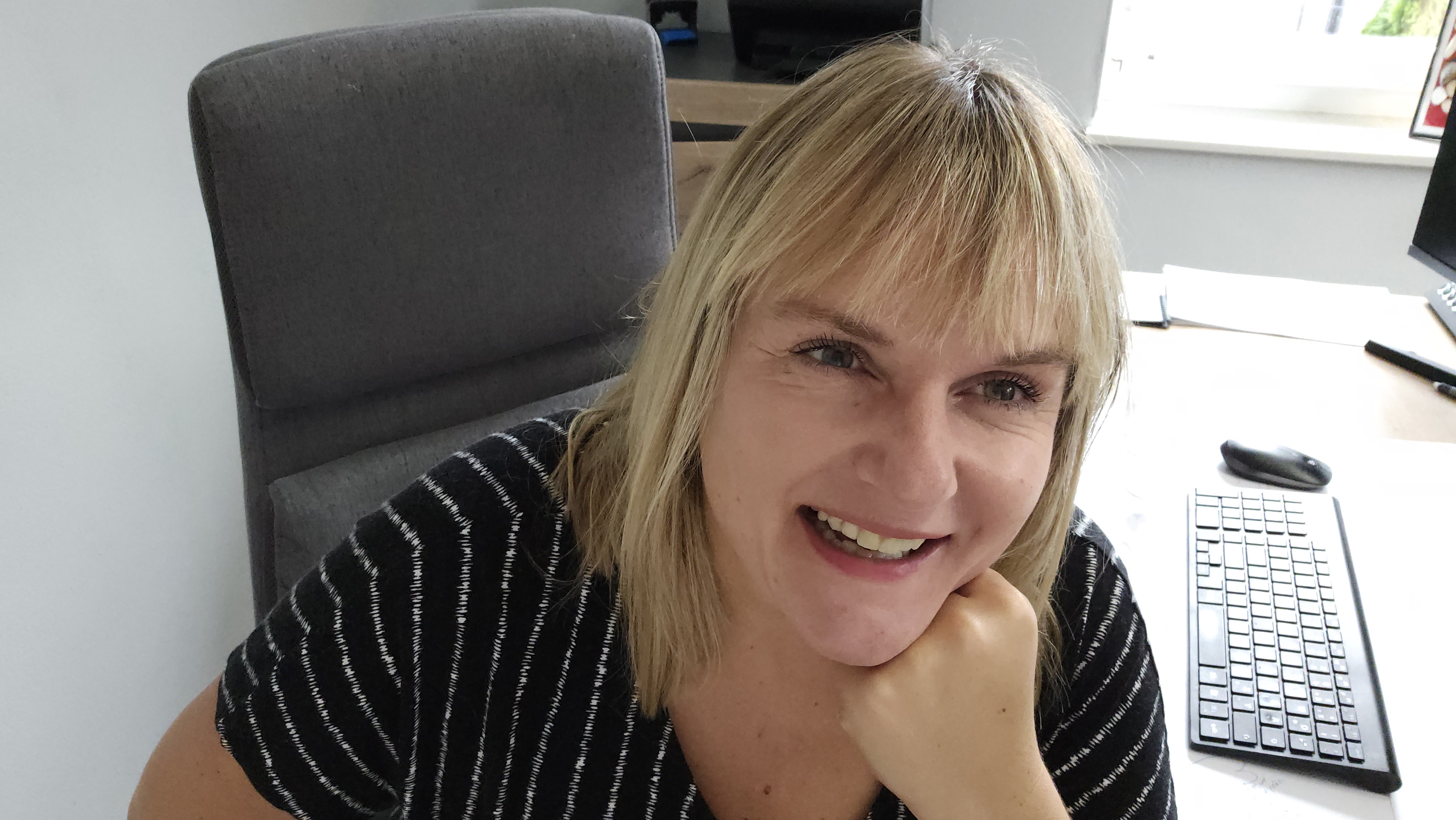Gina Selent, TÜV-zertifizierte KI-Trainerin